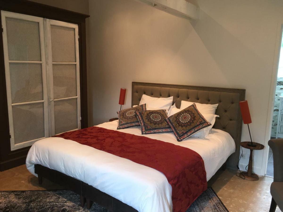 Bed and Breakfast Les Dames De Nage Grand-Champ Esterno foto