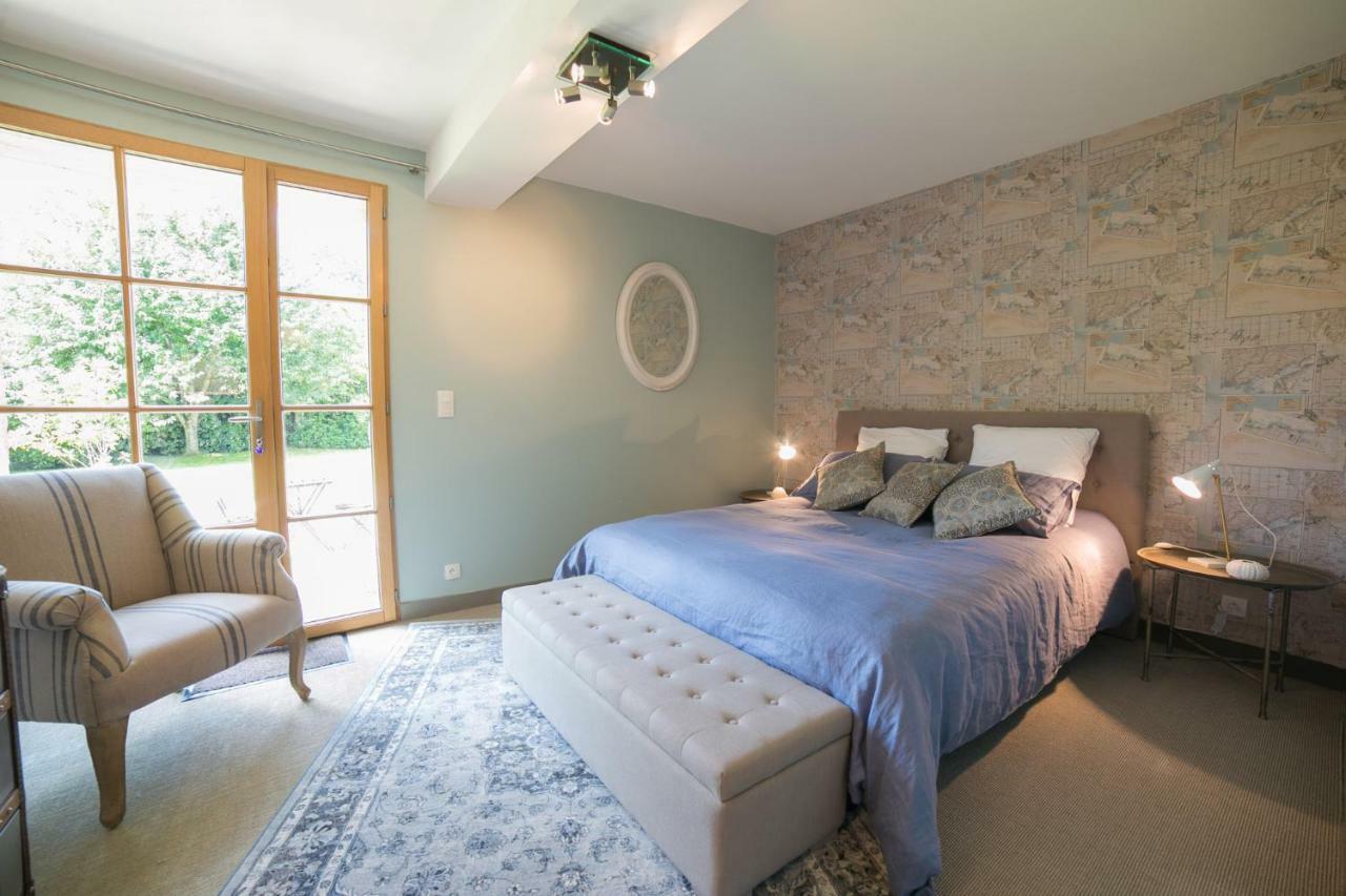 Bed and Breakfast Les Dames De Nage Grand-Champ Esterno foto