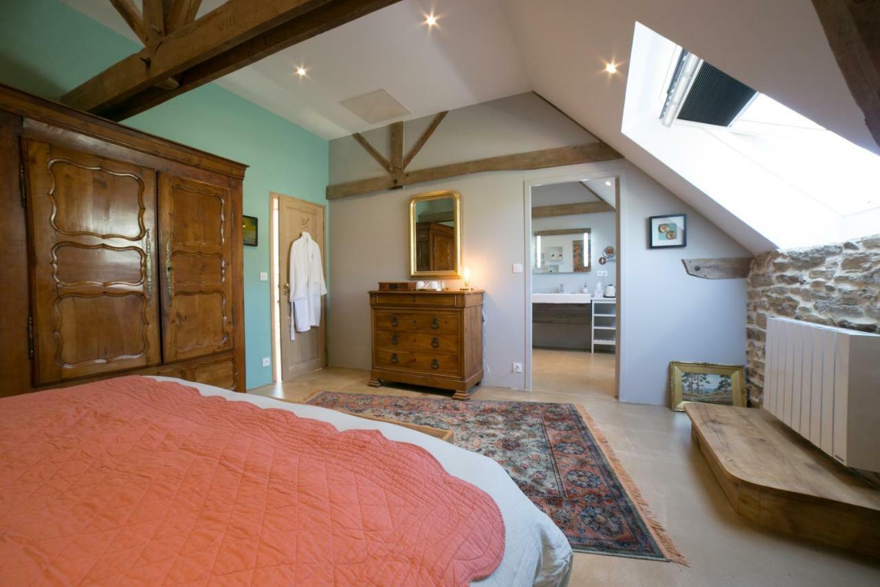 Bed and Breakfast Les Dames De Nage Grand-Champ Esterno foto